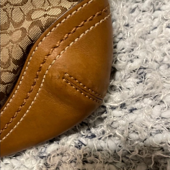 Coach Handbag - Picture 9 of 9
